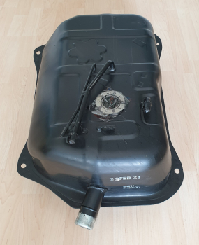 Preview: Tank SJ410 + SJ413/4 + Diesel /Turbodiesel