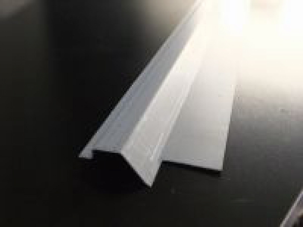 Ladekante / Abschlußkante hinten SJ